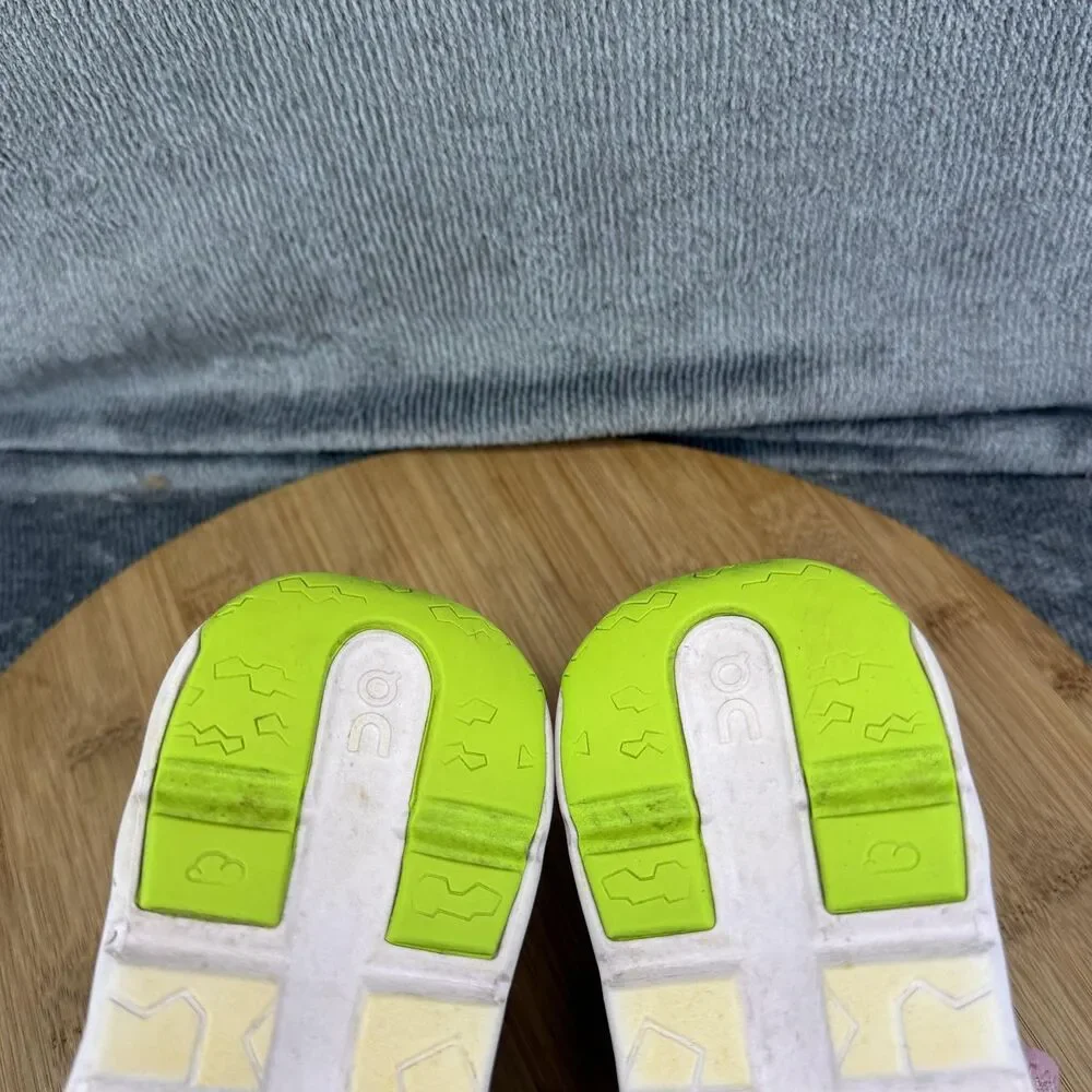 On Shoes Girls Size 1.5 Pink Green Mesh Running Athletic Sneakers CloudTec Kids